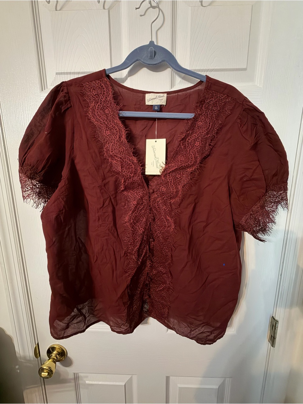 Universal Thread Burgundy Lace-Trim Short Sleeve Blouse